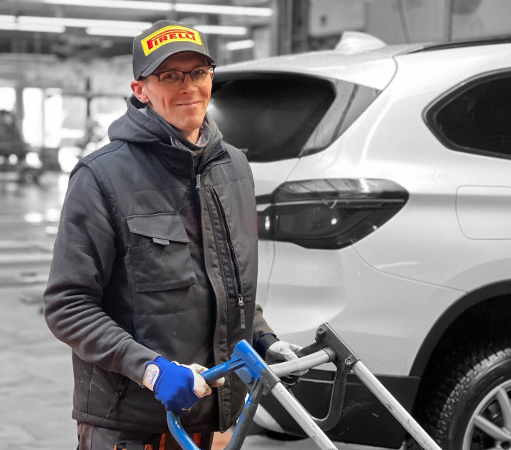 9b99c777 1042 48ed A646 8e934b28831e